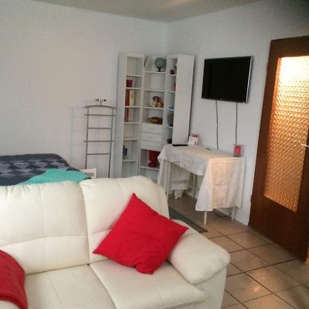 הולצמינדן Basement Links 108A 1 Zimmer Apartment מראה חיצוני תמונה